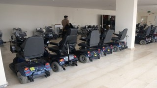 Bitliste 70 bedensel engelliye elektrikli ve akülü araç dağıtıldı