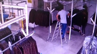 Boynunun üstüne düşen genç hayatını kaybetti