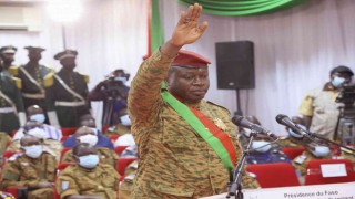 Burkina Fasonun devrik lideri Yarbay Damiba, istifasını sundu