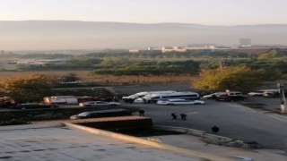 Bursada kontrolden çıkan araç dereye uçtu