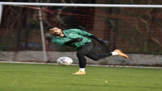Bursaspor son antrenmanını Gençlerbirliği İlhan Cavcav Tesislerinde yaptı