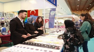 Büyükşehir KAYMEK, 5. Kayseri Kitap Fuarında kitapseverlerle buluşuyor