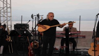 Cahit Berkay Cem Karacayı anlattı: Çok iyi dosttuk