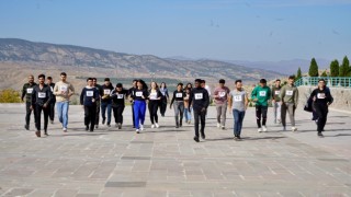 ÇAKÜde Dünya Yürüyüş Gününde farkındalık oluşturuldu