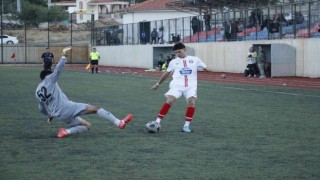 Çal Belediyespor üçte üç yaptı