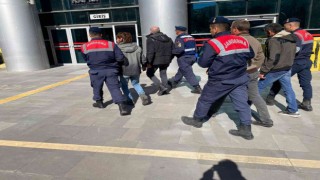 Çalıntı traktör ile yakalanan 4 şüpheliden 1i tutuklandı