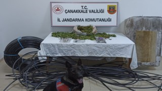 Çanakkaledeki uyuşturucu operasyonunda 4 kilo 592 gram esrar maddesi ele geçirildi