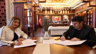 Çat Belediyesi ve Erzurum Kadın Kooperatifi işbirliğinde lavanta üretimi protokolü
