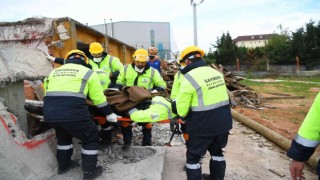 Çayırova Belediyesinin arama kurtarma ekibi kuruldu