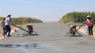 Ceylanpınarda asfalt ve beton yol çalışmaları sürüyor