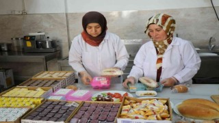 Çocukların beslenme çantalarını belediye karşılayacak