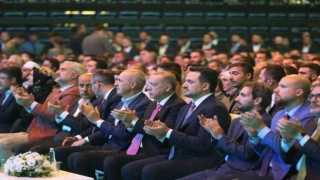 Cumhurbaşkanı Erdoğan: “Bizim ne terör örgütlerine, ne sapkın akımlara kaptıracak tek bir evladımız yok”