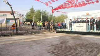Cumhurbaşkanı Erdoğan canlı yayınla bağlandı, Diyarbakırda muhtarlık binası temeli atıldı