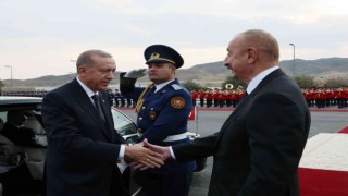 Cumhurbaşkanı Erdoğan, Cebrayılda resmi törenle karşılandı