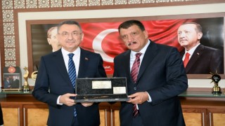 Cumhurbaşkanı Yardımcısı Oktaydan Malatya Büyükşehir Belediyesine övgü
