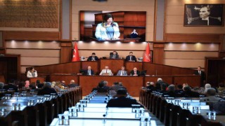 Cüneyt Arkının ismi Bağcılardaki erkek yurduna verildi