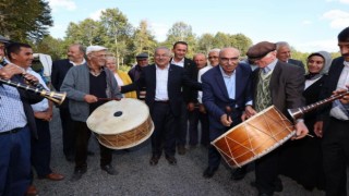 Davullu zurnalı yol sevinci