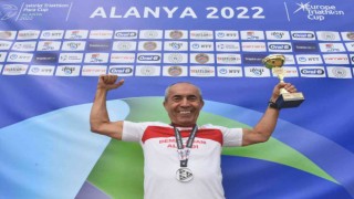 ‘Demir Adam Ali Bıdı, Alanyada da kupa kaldırdı