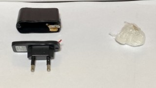 Denizlide şarj aleti içine gizlenmiş uyuşturucu ele geçirildi