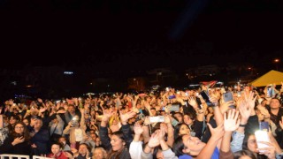 Didimde 29 Ekim coşkusu fener alayı ve konserle kutlandı