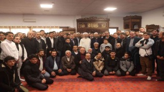 Diyanet İşleri Başkanı Erbaş, Fransada sabah namazında gençlerle buluştu