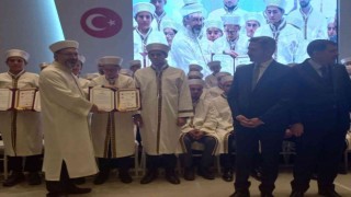 Diyanet İşleri Başkanı Erbaş: “Sizin vazifeniz Kuran-ı, hayat rehberi olduğunu bütün insanlığa tanıtmak”