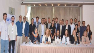 Doç. Dr. Kara ve ekibi, yurt dışından gelen doktorlara eğitim verdi
