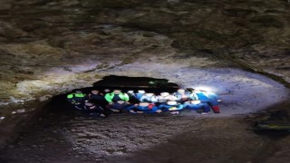 Doğa tutkunları gece yürüyüşünde 10 kilometreyi devirdi