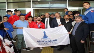 Dünya şampiyonu Kerem Kamala coşkulu karşılama