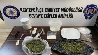 Durdurulan araçtan 65 gram esrar ile 907 gram metamfetamin çıktı