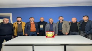 Düzce Trabzonlular Derneğinde bayrak değişimi yaşandı