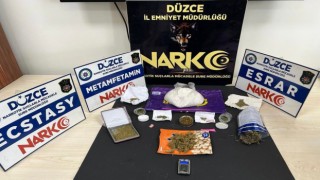 Düzceye uyuşturucu getirirken yakalandılar
