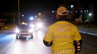 Edirnede iki otomobil çarpıştı: 3 yaralı