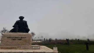 Edirnede sis nedeniyle tarihi simgeler gözden kayboldu