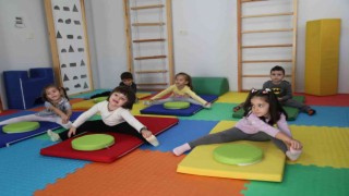 Efelerin minikleri beden eğitimi ve spor dersine başladı