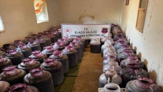 Elazığda 8 ton kaçak şarap ele geçirildi