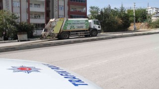 Elazığda çöp toplama aracının çarptığı kadın hayatını kaybetti