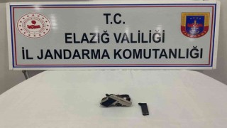 Elazığda ruhsatsız tabanca ele geçirildi