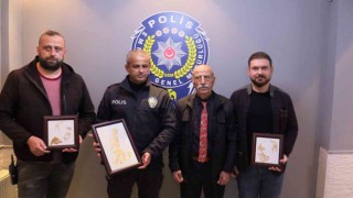 Emekli astsubayı 200 bin lira dolandırılmaktan polisin dikkati kurtardı