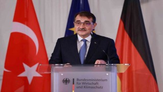Enerji ve Tabii Kaynaklar Bakanı Dönmez: Türkiye, komşu ülkelerdeki doğal gazın Batıya ulaştırılmasında, gelecekte de kritik roller üstlenebilir