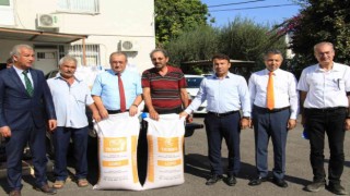 Erdemlili çiftçilere yerli ve milli arpa tohumu dağıtıldı
