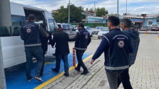 Erzincanda göçmen kaçakçısı 3 kişi tutuklandı