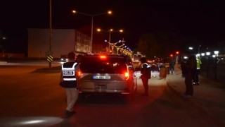 Erzincanda “Huzurlu Sokaklar ve Terör Suçları Uygulaması”