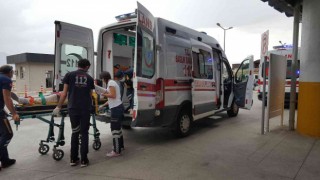 Erzincanda iki ayrı trafik kazasında 12 kişi yaralandı