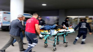 Erzincanda midibüs devrildi: 21 yaralı