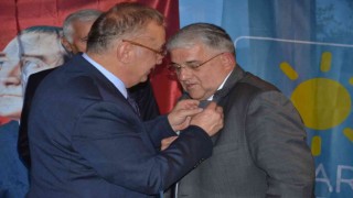 Eski Devlet Bakanı Bahattin Şeker İYİ Partiye geçti