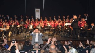 Eskişehirde ünlü sanatçı Coşkun Sabahın konserine yoğun ilgi