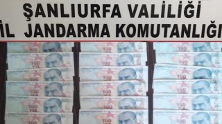Eve düzenlenen operasyonda sahte banknotlar ele geçirildi