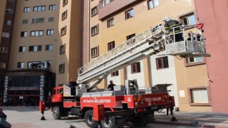 Evliya Çelebi Hastanesinde Kırmızı Kod Fiili Yangın Tatbikatı gerçeği aratmadı