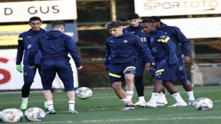 Fenerbahçe, Başakşehir maçı için kampa girdi
